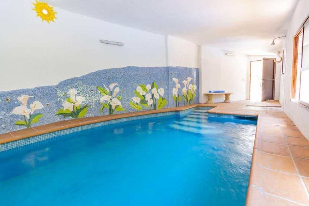 פריחיליאנה Casa Rosa, Con Encanto Y Piscina Climatizada מראה חיצוני תמונה